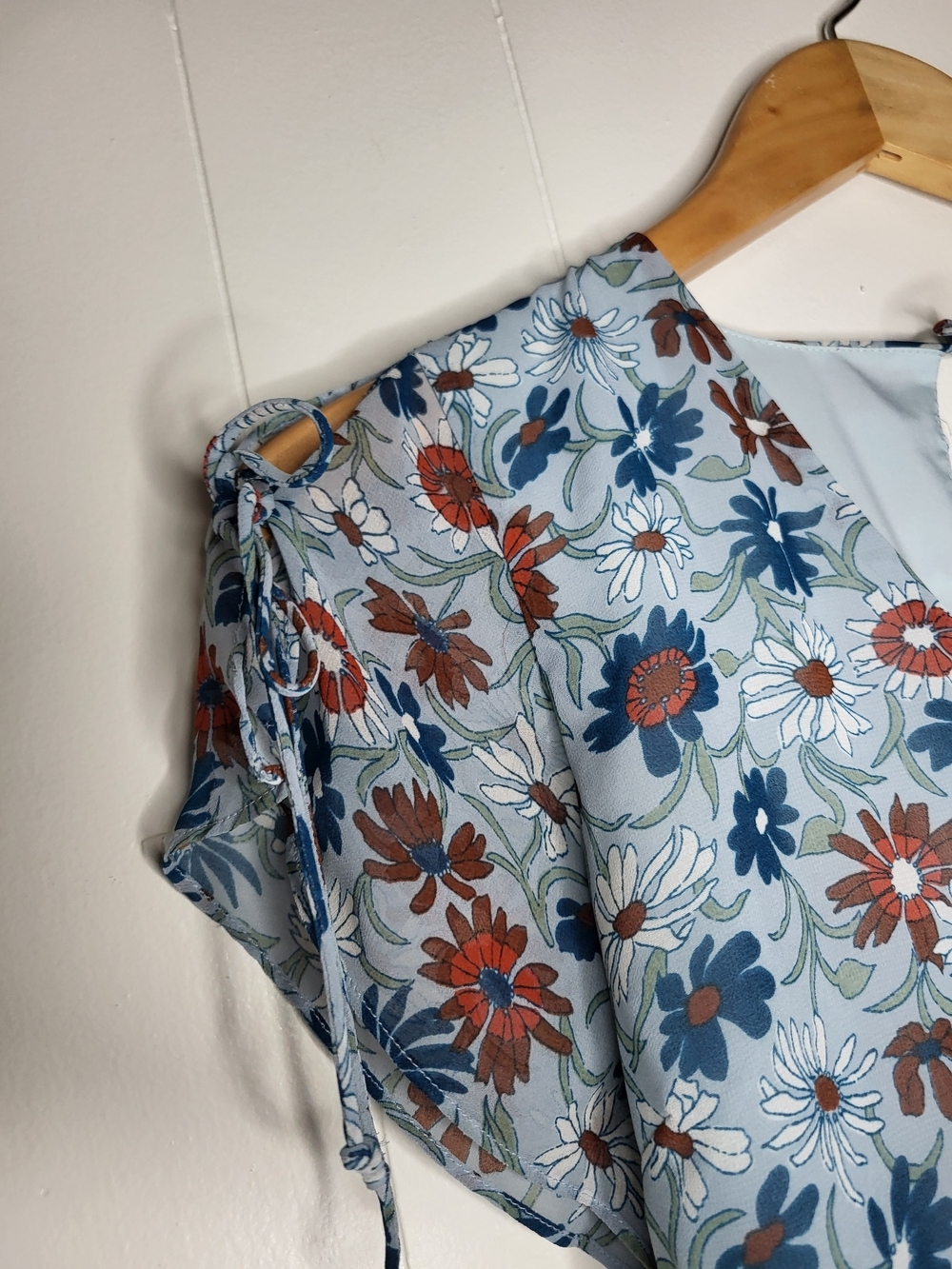 Madewell Blue Floral V-Neck Mini Dress with Rust Accents - Picture 6 of 11